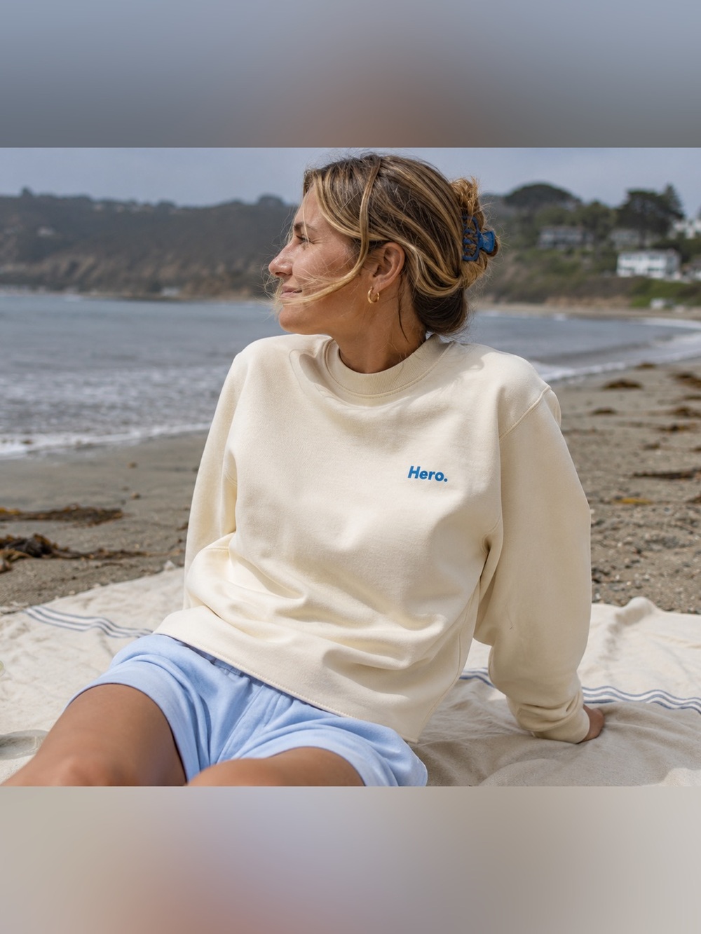 Alix Earle x Hero Mini Crewneck Sweatshirt Small - Picture 2 of 9
